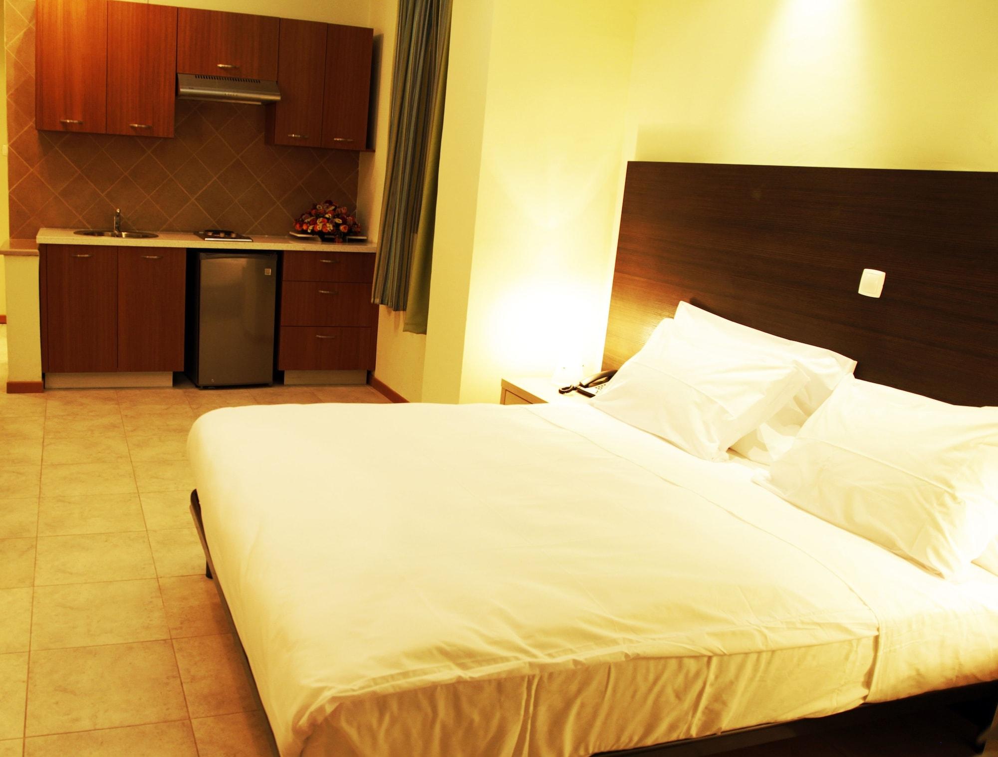 אדיס אבבה Reliance Hotel Apartment מראה חיצוני תמונה